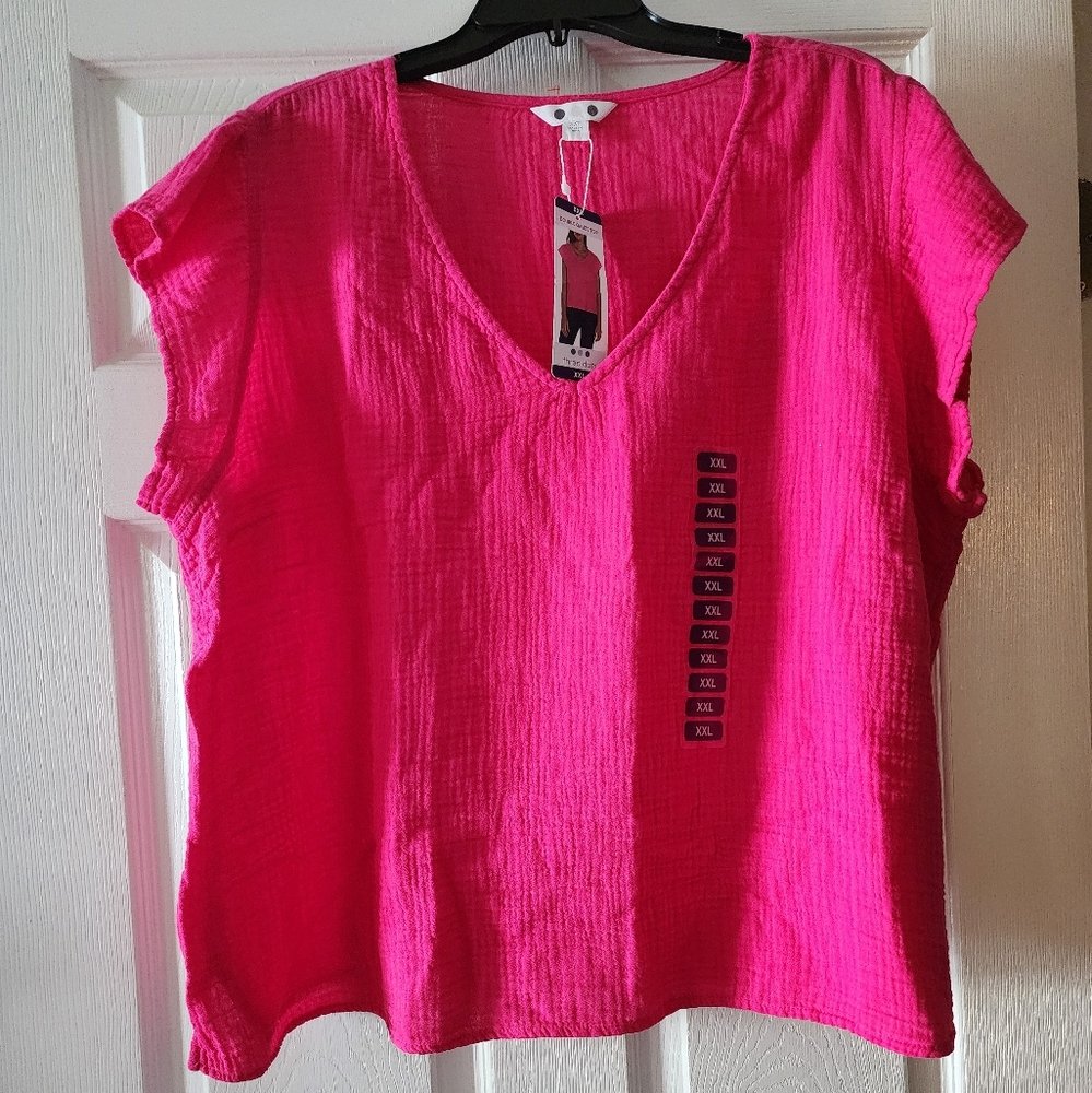 NWT Three Dots Fuchsia V-Neck Gauze Top